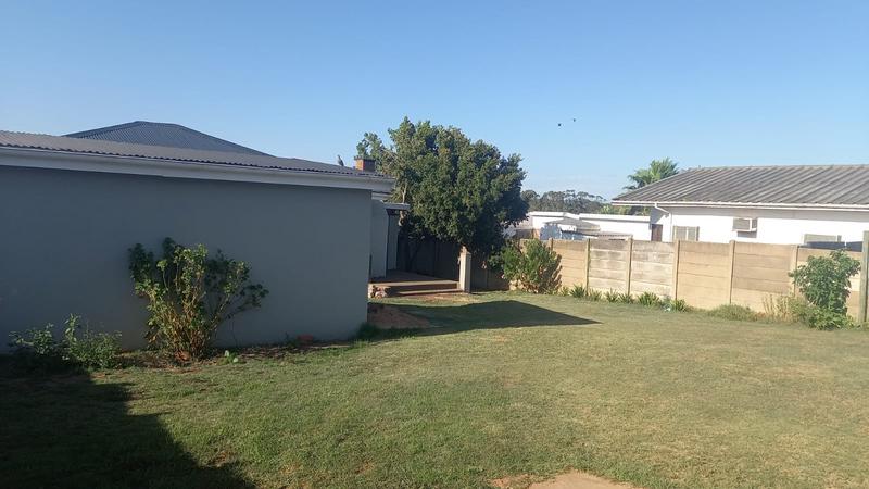 2 Bedroom Property for Sale in Albertinia Western Cape